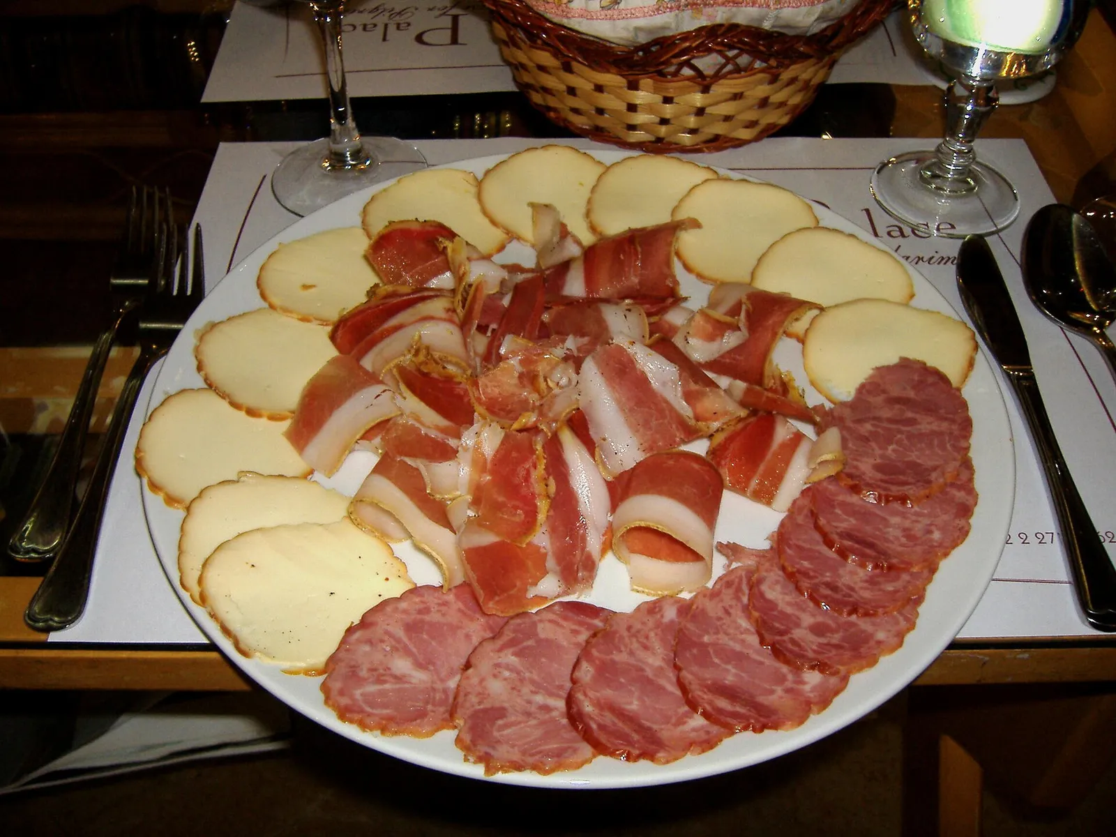 Antipasti di salumi